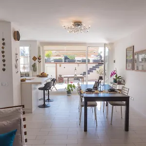 https://casa-gaia-piombino.it-tuscanyhotel.com